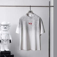 品牌:Y-3 季度:春夏 颜色:黑色 白色 尺码:S-XXL 版型:宽松版 短袖T 成分:100%棉 工艺:激光烫花 P 品牌:Y-3 季度:春夏 颜色:黑色 白色 尺码:S-XXL 版型:宽松版 短袖T 成分:100%棉 工艺:激光烫花 P