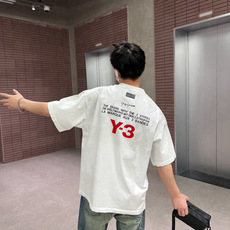 品牌:Y-3 季度:春夏 颜色:黑色 白色 尺码:S-XXL 版型:宽松版 短袖T 成分:100%棉 工艺:激光烫花 P 品牌:Y-3 季度:春夏 颜色:黑色 白色 尺码:S-XXL 版型:宽松版 短袖T 成分:100%棉 工艺:激光烫花 P