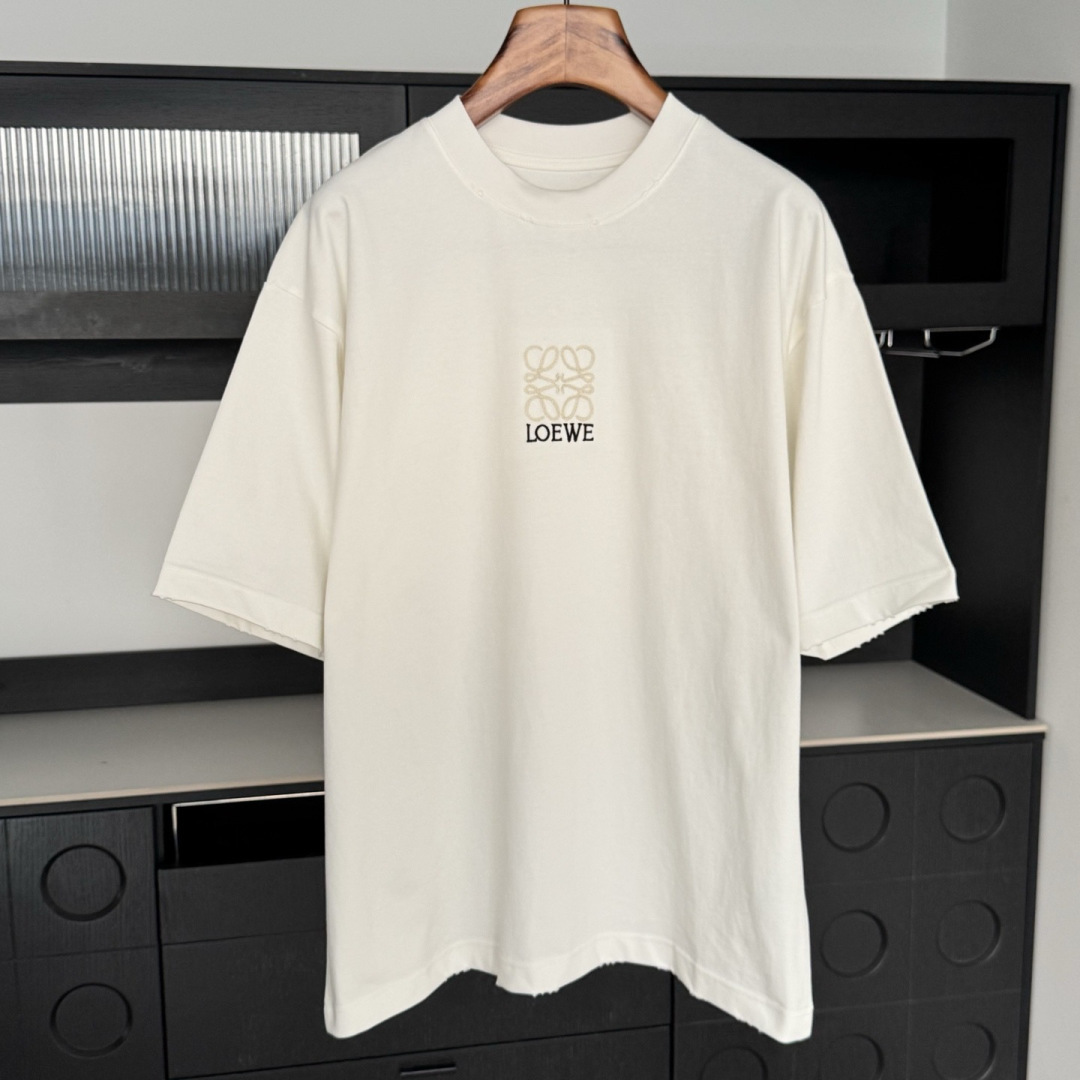 LOEWE🌟2026年新款夏季短袖🆕采用纯棉面料，手感细腻，超级时尚洋气！码数：XS-XL男女同款