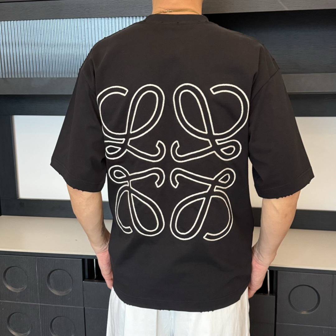 LOEWE🌟2026年新款夏季短袖🆕采用纯棉面料，手感细腻，超级时尚洋气！码数：XS-XL男女同款