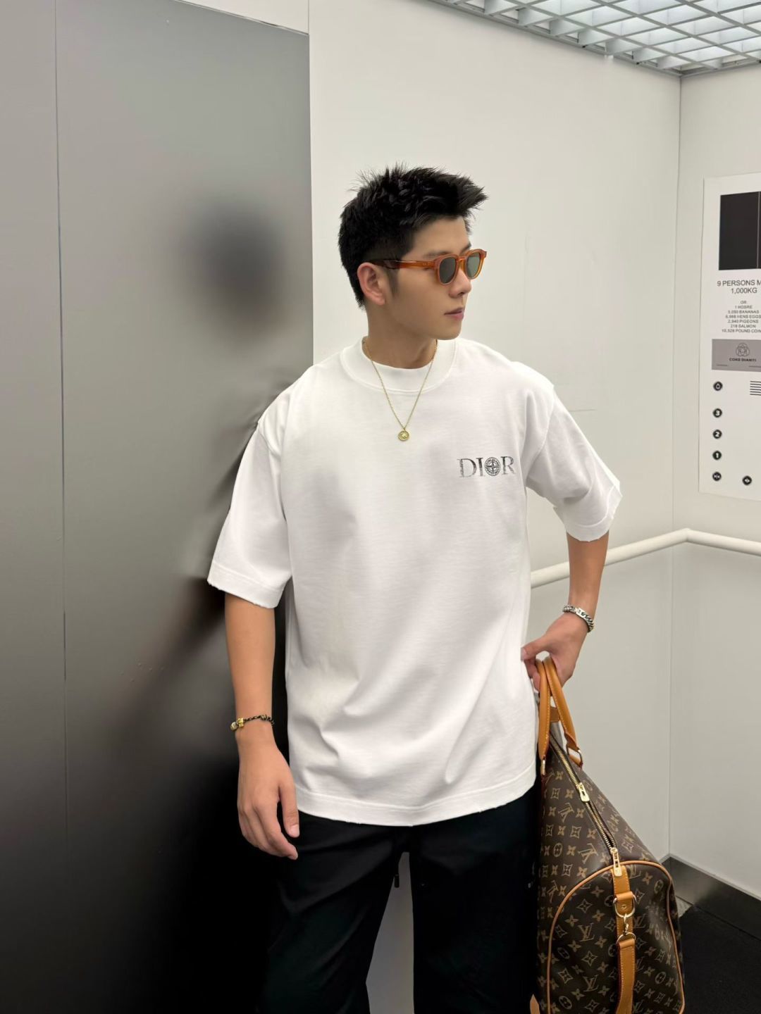Di奥 2026春夏重磅T恤🔥 颜色：黑，白 码数：XS-XL