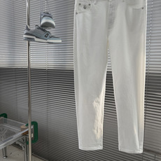 -Dio 2026SS早春经典纯白色牛仔裤👖甄选定制高支水洗牛仔面料,质地软糯细腻不发硬,自带柔和微弹力,上身透气 -Dio 2026SS早春经典纯白色牛仔裤👖甄选定制高支水洗牛仔面料,质地软糯细腻不发硬,自带柔和微弹力,上身透气