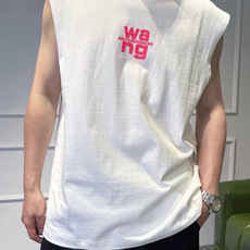 品牌:WANG 季度:2026春夏 颜色:黑色 白色 尺码:XS-XL 版型:宽松阔版 背心 成分:100%棉 工艺 品牌:WANG 季度:2026春夏 颜色:黑色 白色 尺码:XS-XL 版型:宽松阔版 背心 成分:100%棉 工艺