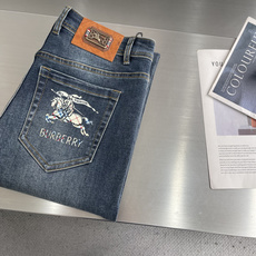 -BBR 2026SS早春新品水洗男士牛仔裤👖选用高弹舒适牛仔面料,上身柔软透气,复古猫须水洗质感高级耐看。前袋经 -BBR 2026SS早春新品水洗男士牛仔裤👖选用高弹舒适牛仔面料,上身柔软透气,复古猫须水洗质感高级耐看。前袋经