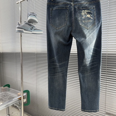 -BBR 2026SS早春新品水洗男士牛仔裤👖选用高弹舒适牛仔面料,上身柔软透气,复古猫须水洗质感高级耐看。前袋经 -BBR 2026SS早春新品水洗男士牛仔裤👖选用高弹舒适牛仔面料,上身柔软透气,复古猫须水洗质感高级耐看。前袋经