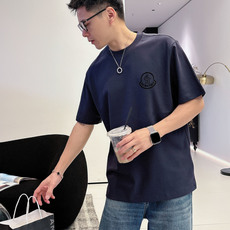 mon 2026年春夏系列圆领休闲短T 尺码:M-5XL 微阔版型 成份:罗马棉平纹面料,245克重,面料纹路平整清 mon 2026年春夏系列圆领休闲短T 尺码:M-5XL 微阔版型 成份:罗马棉平纹面料,245克重,面料纹路平整清