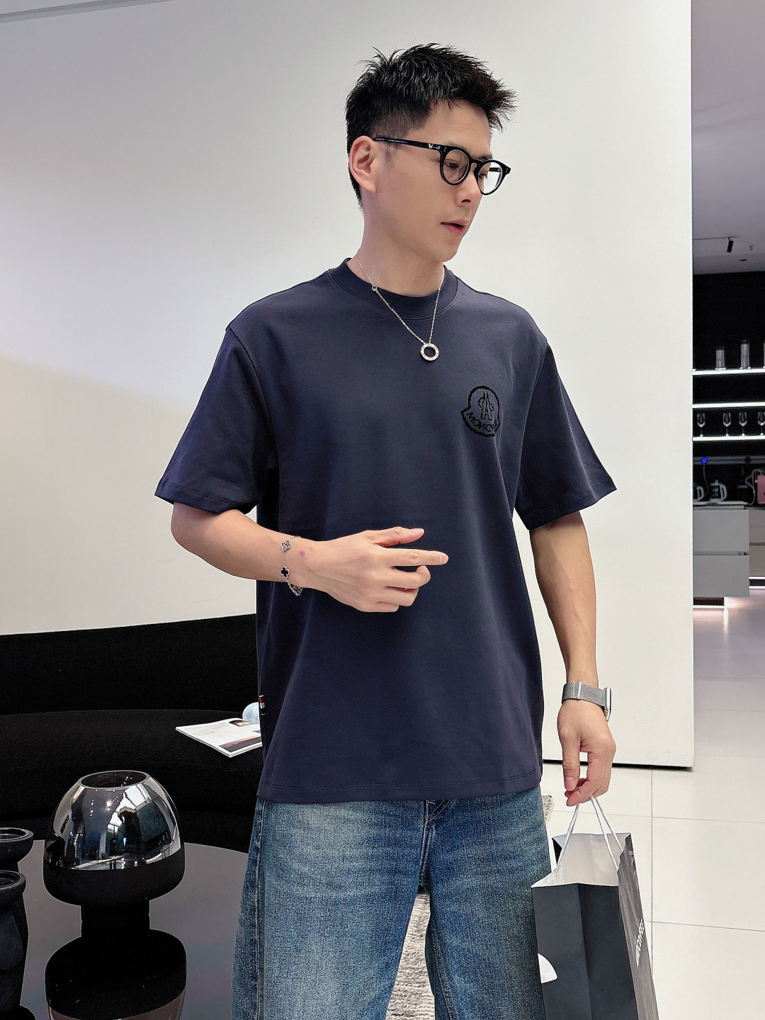 mon   2026年春夏系列圆领休闲短T 尺码:M-5XL 微阔版型 成份:罗马棉平纹面料，245克重，面料纹路平整清