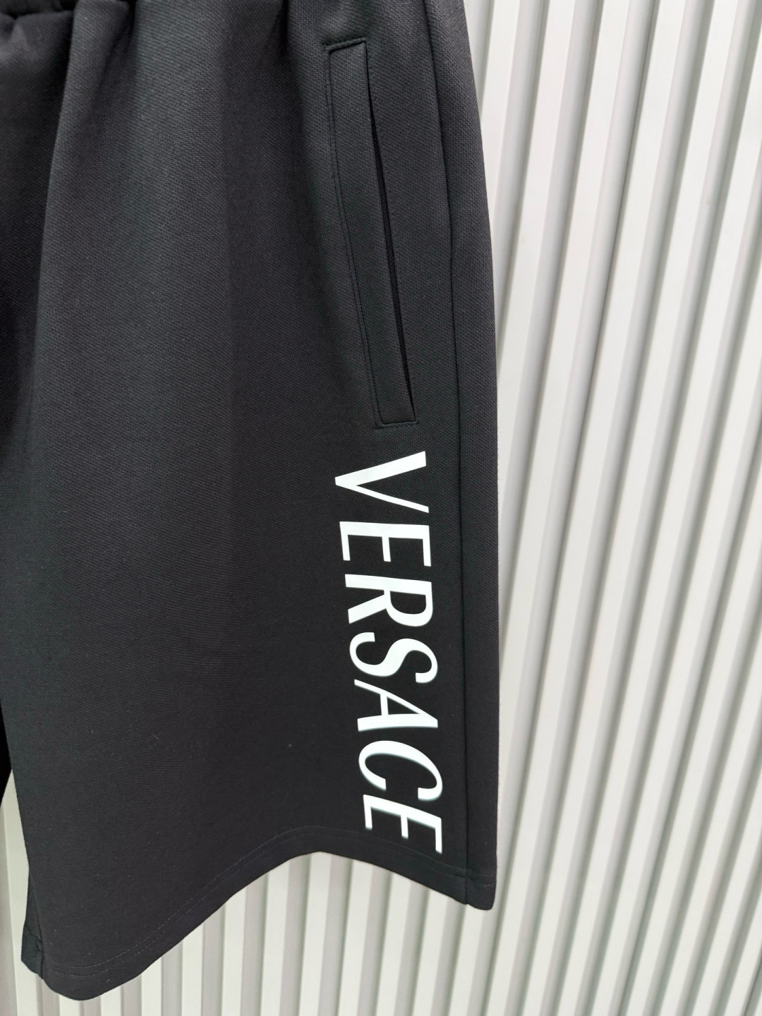 베르사체 남성 반바지 143227 Versace Shorts 상세 이미지 4