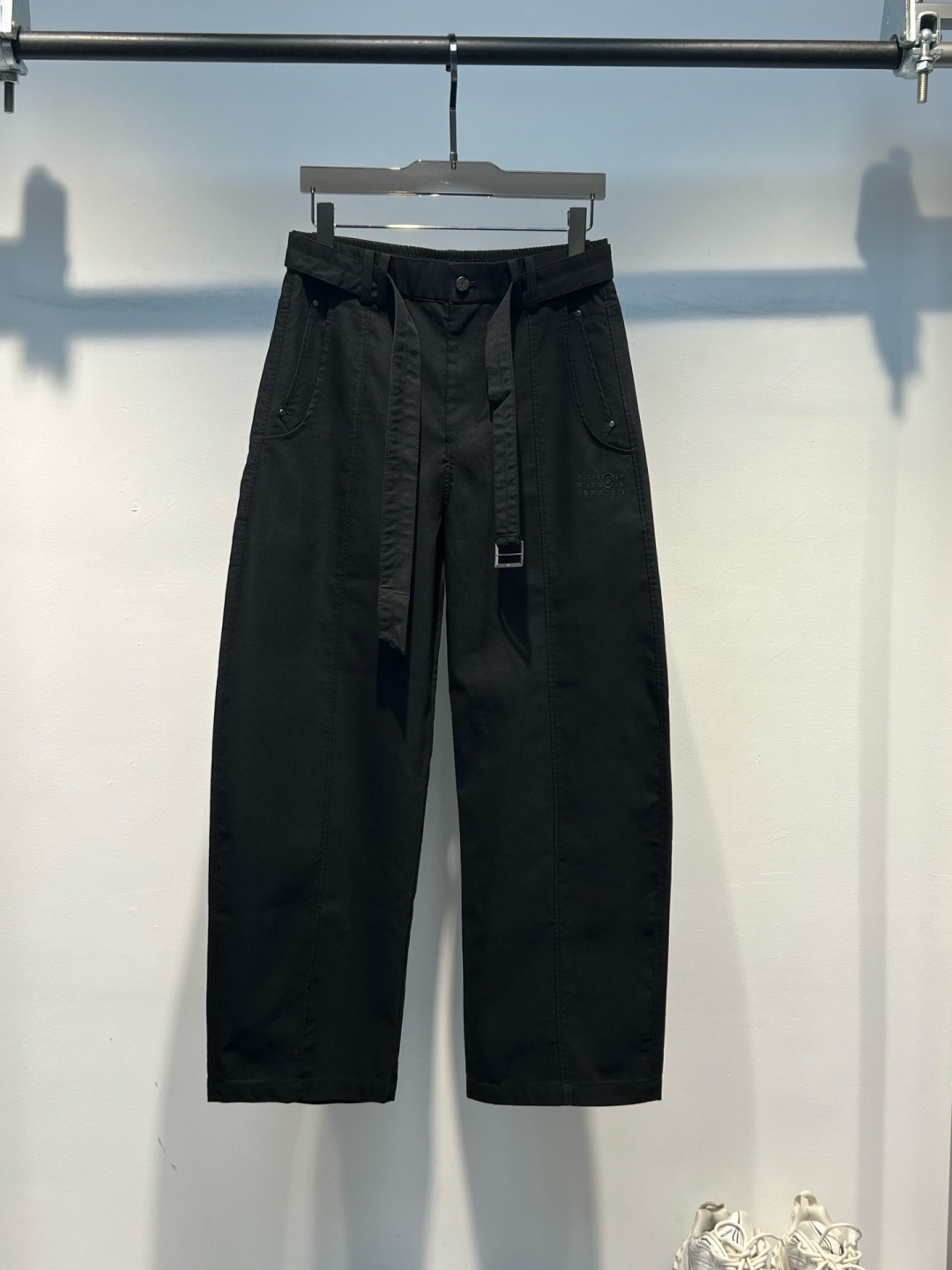 秋冬新款裤子上新🔥 颜色：黑 码数：M-3XL 款号：7002
