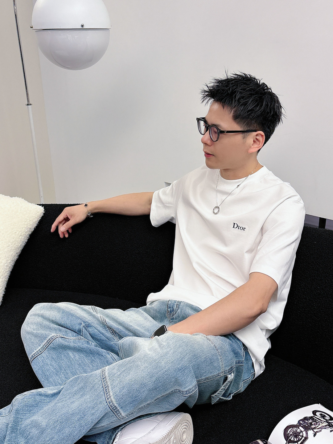 CD2026春夏新款短袖 对面料控有极高要求的 买它!!! 衣橱必备经典款式 胸口经典logo图案刺绣设计 与后背下摆蜜 CD2026春夏新款短袖 对面料控有极高要求的 买它!!! 衣橱必备经典款式 胸口经典logo图案刺绣设计 与后背下摆蜜