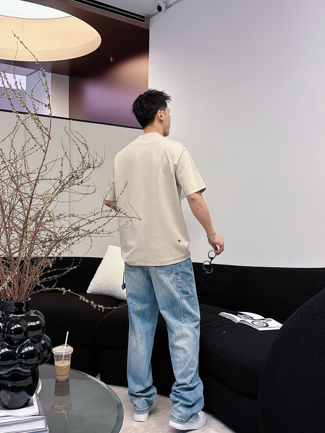 CD2026春夏新款短袖 对面料控有极高要求的 买它!!! 衣橱必备经典款式 胸口经典logo图案刺绣设计 与后背下摆蜜 CD2026春夏新款短袖 对面料控有极高要求的 买它!!! 衣橱必备经典款式 胸口经典logo图案刺绣设计 与后背下摆蜜
