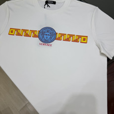 Versace.范思哲 FW26新品Medusa Greca印花莫代尔棉短袖T恤,正面胸前饰有新季元素Greca和Med Versace.范思哲 FW26新品Medusa Greca印花莫代尔棉短袖T恤,正面胸前饰有新季元素Greca和Med