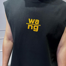 品牌:WANG 季度:2026春夏 颜色:黑色 白色 尺码:XS-XL 版型:宽松阔版 背心 成分:100%棉 工艺 品牌:WANG 季度:2026春夏 颜色:黑色 白色 尺码:XS-XL 版型:宽松阔版 背心 成分:100%棉 工艺