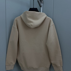 Balmain.巴尔曼 FW26新品字母满天星水晶微阔版套头连帽卫衣,秀场同款、正面镂空品牌字母缀饰满天星水晶超闪耀✨奢 Balmain.巴尔曼 FW26新品字母满天星水晶微阔版套头连帽卫衣,秀场同款、正面镂空品牌字母缀饰满天星水晶超闪耀✨奢