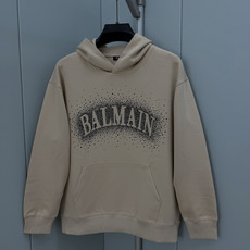 Balmain.巴尔曼 FW26新品字母满天星水晶微阔版套头连帽卫衣,秀场同款、正面镂空品牌字母缀饰满天星水晶超闪耀✨奢 Balmain.巴尔曼 FW26新品字母满天星水晶微阔版套头连帽卫衣,秀场同款、正面镂空品牌字母缀饰满天星水晶超闪耀✨奢