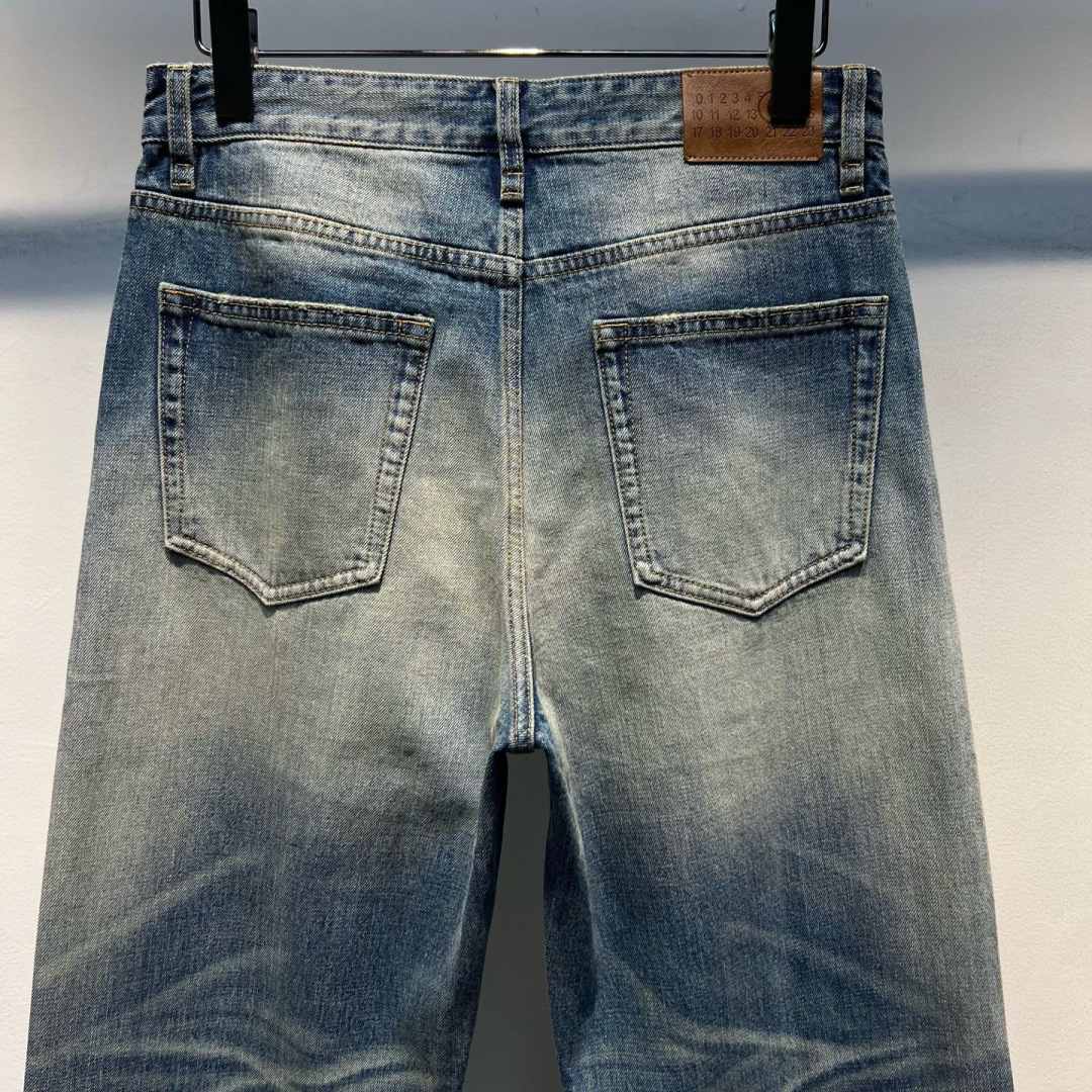 秋冬新款牛仔裤上新🔥 颜色：兰 码数：M-3XL 款号：768