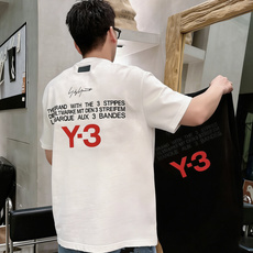品牌:Y-3 季度:2026春夏 颜色:黑色 白色 尺码:S-XXL 版型:宽松版 短袖T 成分:100%棉 工艺:激光 品牌:Y-3 季度:2026春夏 颜色:黑色 白色 尺码:S-XXL 版型:宽松版 短袖T 成分:100%棉 工艺:激光