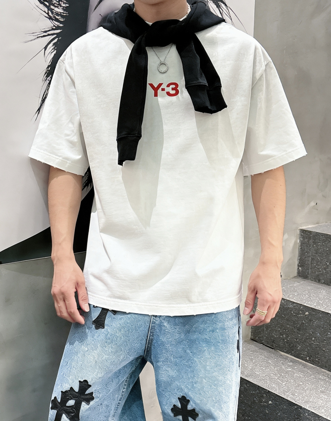品牌:Y-3 季度:2026春夏 颜色:黑色 白色 尺码:S-XXL 版型:宽松版 短袖T 成分:100%棉 工艺:激光 品牌:Y-3 季度:2026春夏 颜色:黑色 白色 尺码:S-XXL 版型:宽松版 短袖T 成分:100%棉 工艺:激光
