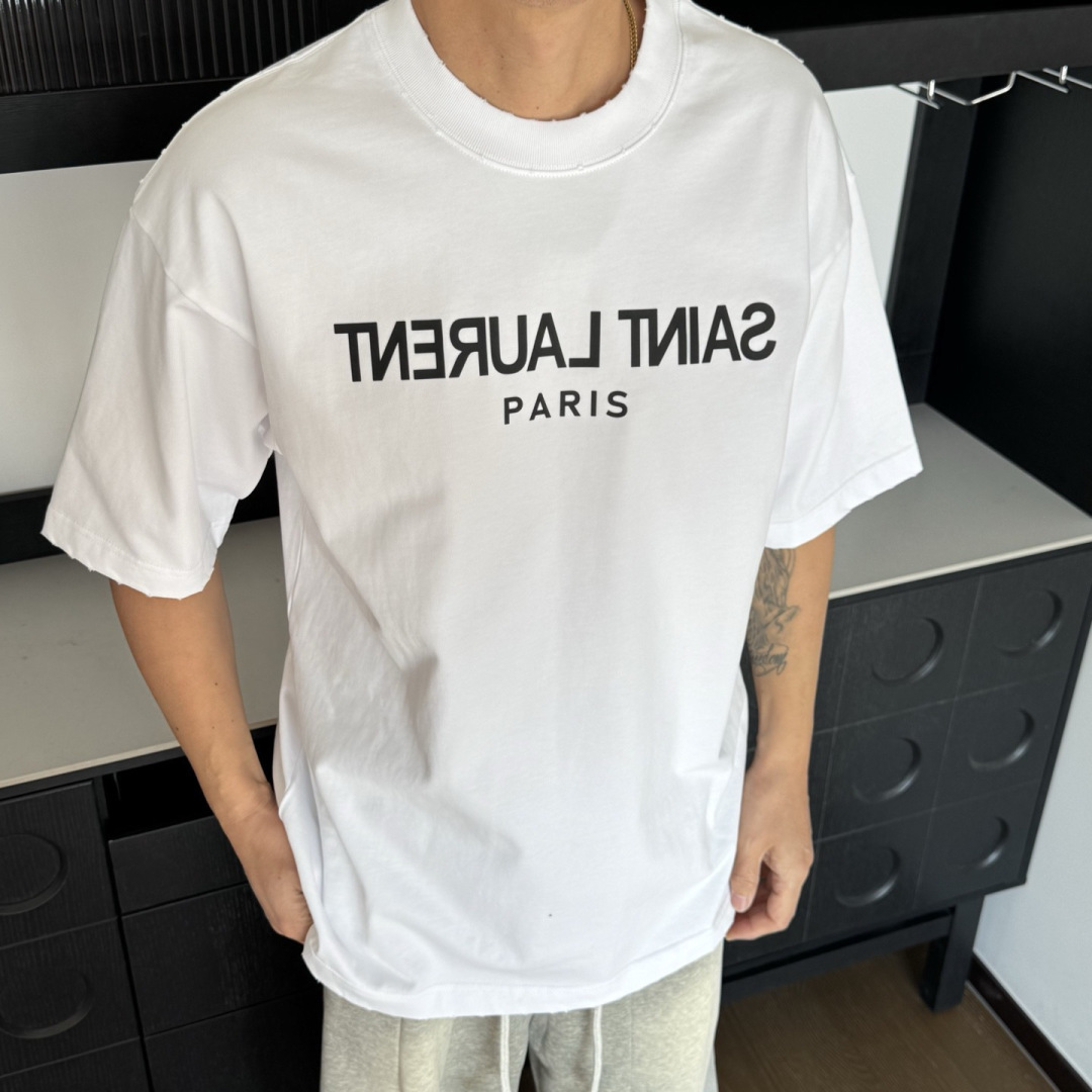 新款🌟YSL，2026新款logo图案春夏打底短袖，采用舒适透气面料，潮流搭配，顶级的做工，高端品质！男女同款。尺码：X