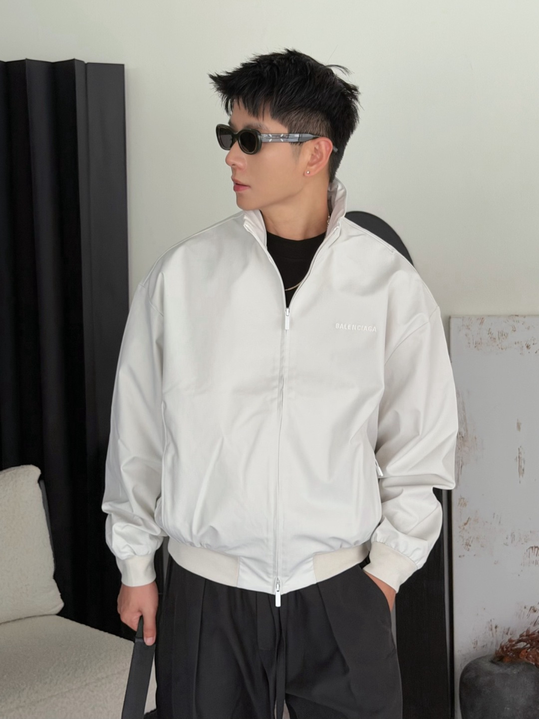 秋冬延续爆款外套上新🔥 颜色：黑，白  码数：M-2XL 款号：5028
