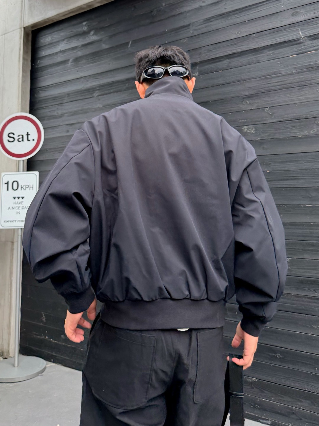 秋冬延续爆款外套上新🔥 颜色：黑，白  码数：M-2XL 款号：5028