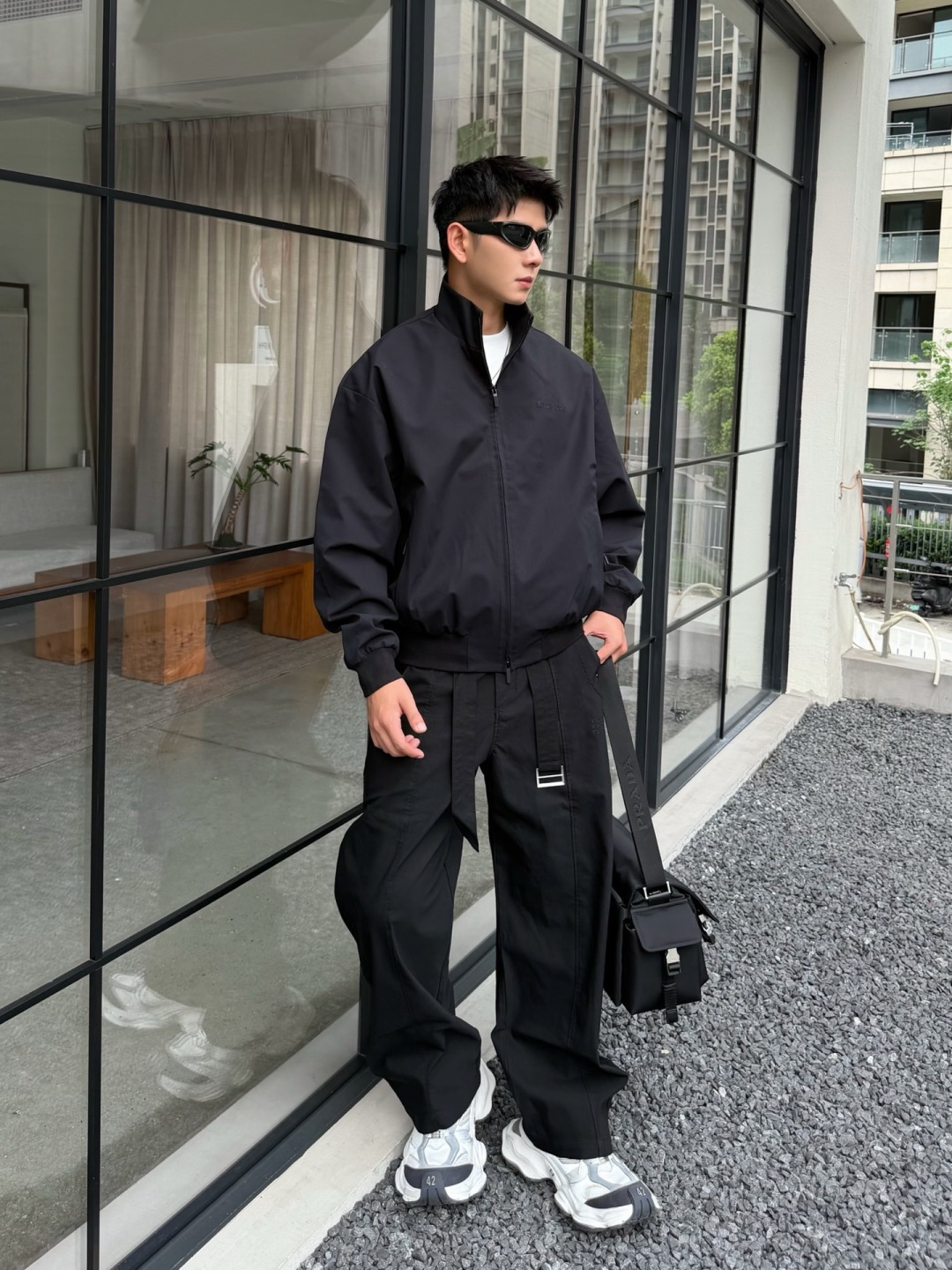 秋冬延续爆款外套上新🔥 颜色：黑，白  码数：M-2XL 款号：5028