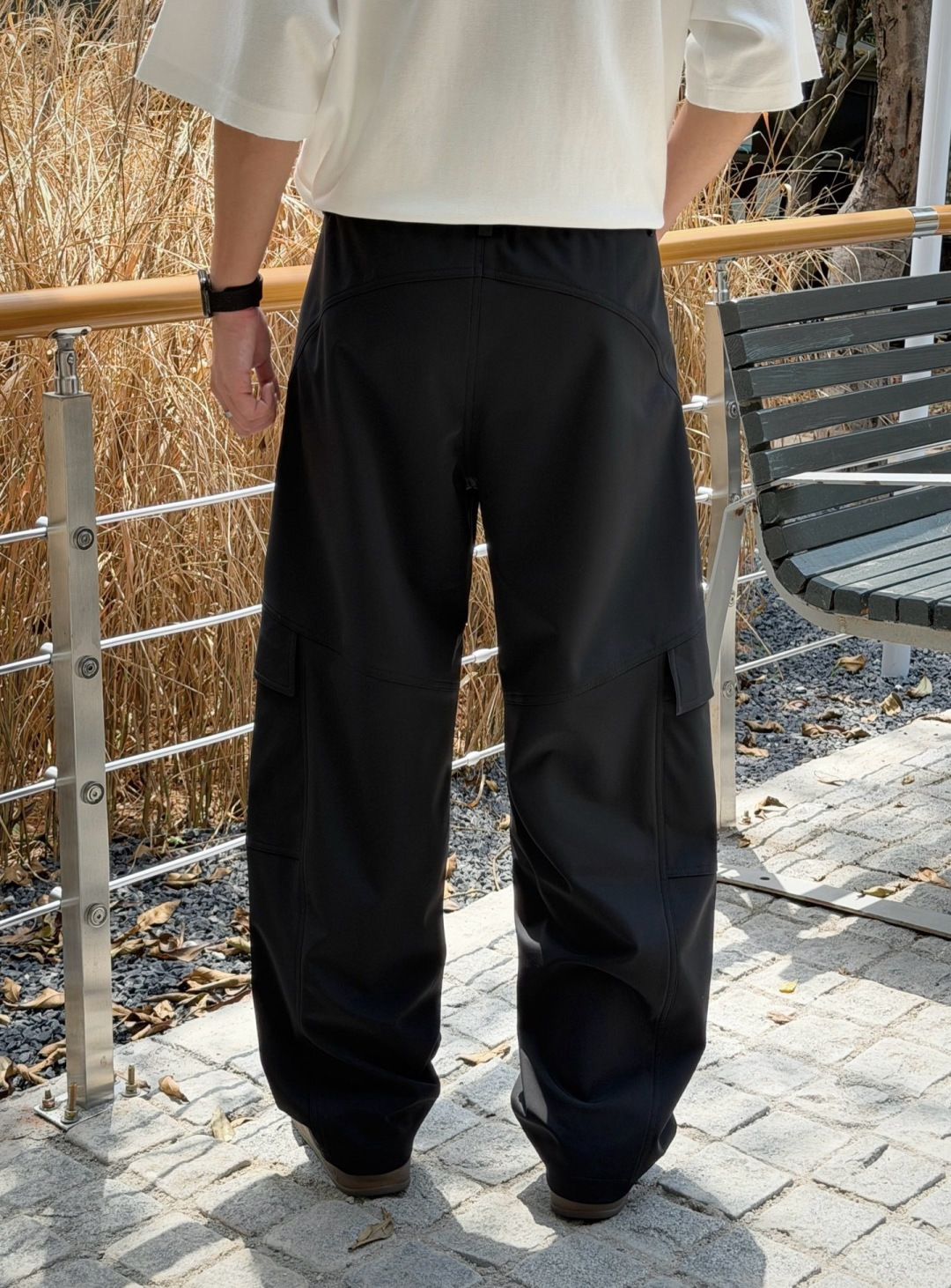 秋冬新款裤子上新🔥 颜色：黑，绿 码数：M-3XL 款号：7026