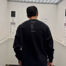 秋冬新款磨毛长袖上新🔥 颜色:黑,白 码数:S-XL 款号:203 秋冬新款磨毛长袖上新🔥 颜色:黑,白 码数:S-XL 款号:203