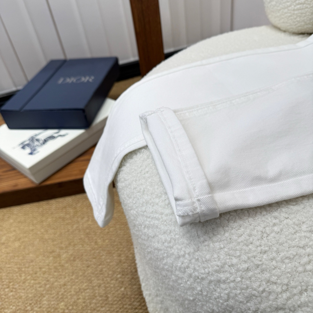 Loro piana 新品上市 FW四季款新款男士休闲牛仔裤，顶级品质！渠道订单，官网同步出售！！原厂订制牛仔全棉材质！