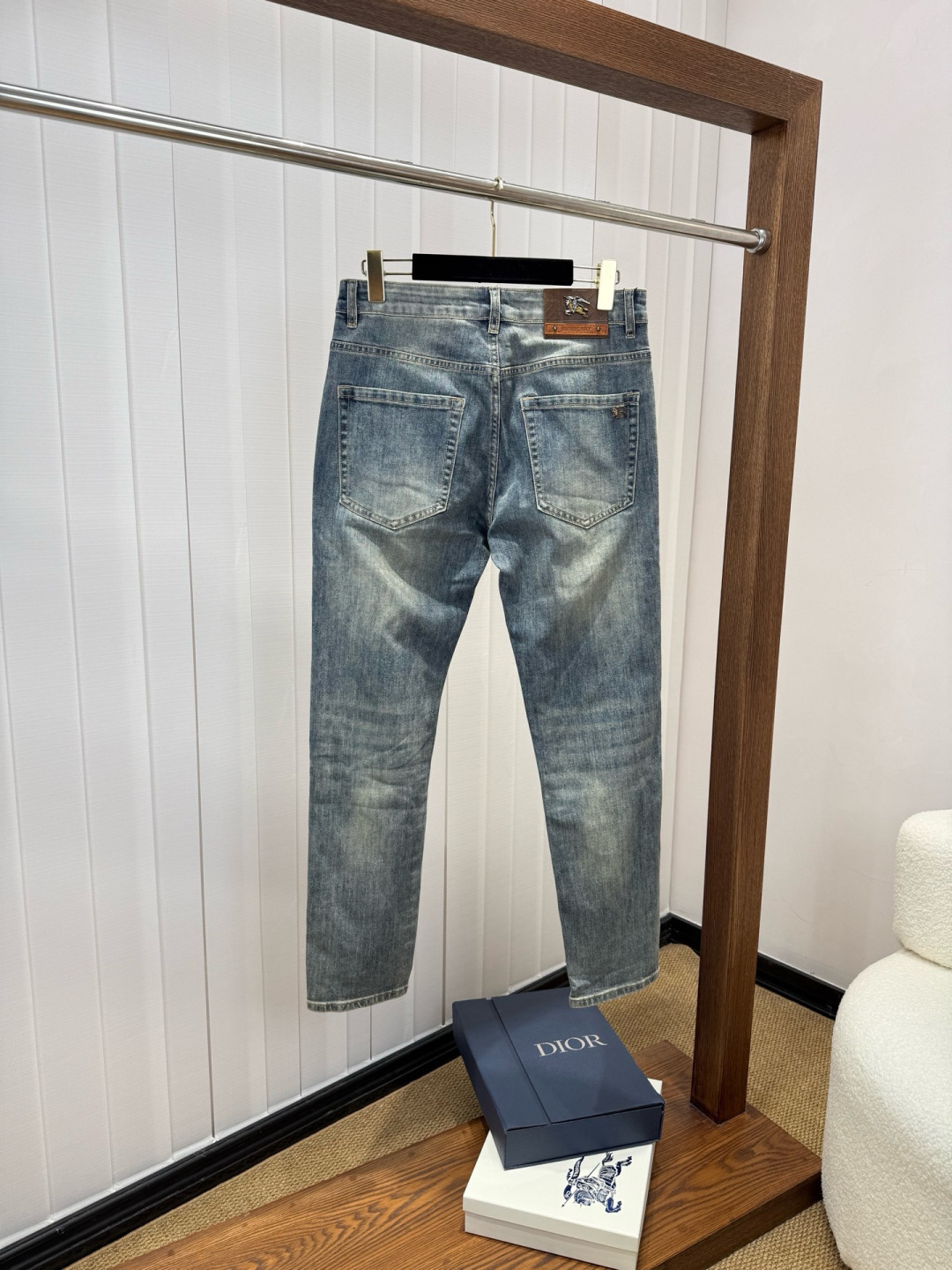 巴宝莉 新品上市 FW四季款新款男士休闲牛仔裤，顶级品质！渠道订单，官网同步出售！！原厂订制牛仔全棉材质！适合休闲/正装