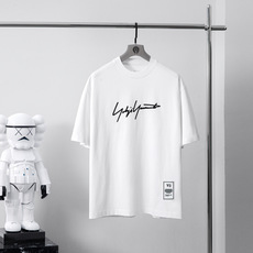 品牌:Y-3 季度:2026春夏 颜色:黑色 白色 尺码:XS S M L XL 版型:微阔大落肩版 短袖T 重量:24 品牌:Y-3 季度:2026春夏 颜色:黑色 白色 尺码:XS S M L XL 版型:微阔大落肩版 短袖T 重量:24