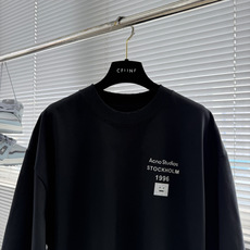 -Acne Studios 徽标圆领T恤 ,Acne Studios这款26新款闪粉字母logoT恤,将北欧极简与复古 -Acne Studios 徽标圆领T恤 ,Acne Studios这款26新款闪粉字母logoT恤,将北欧极简与复古