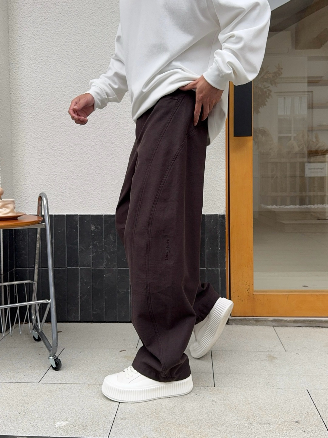 秋冬新款裤子上新🔥 颜色：黑，紫 码数：M-3XL 款号：7025