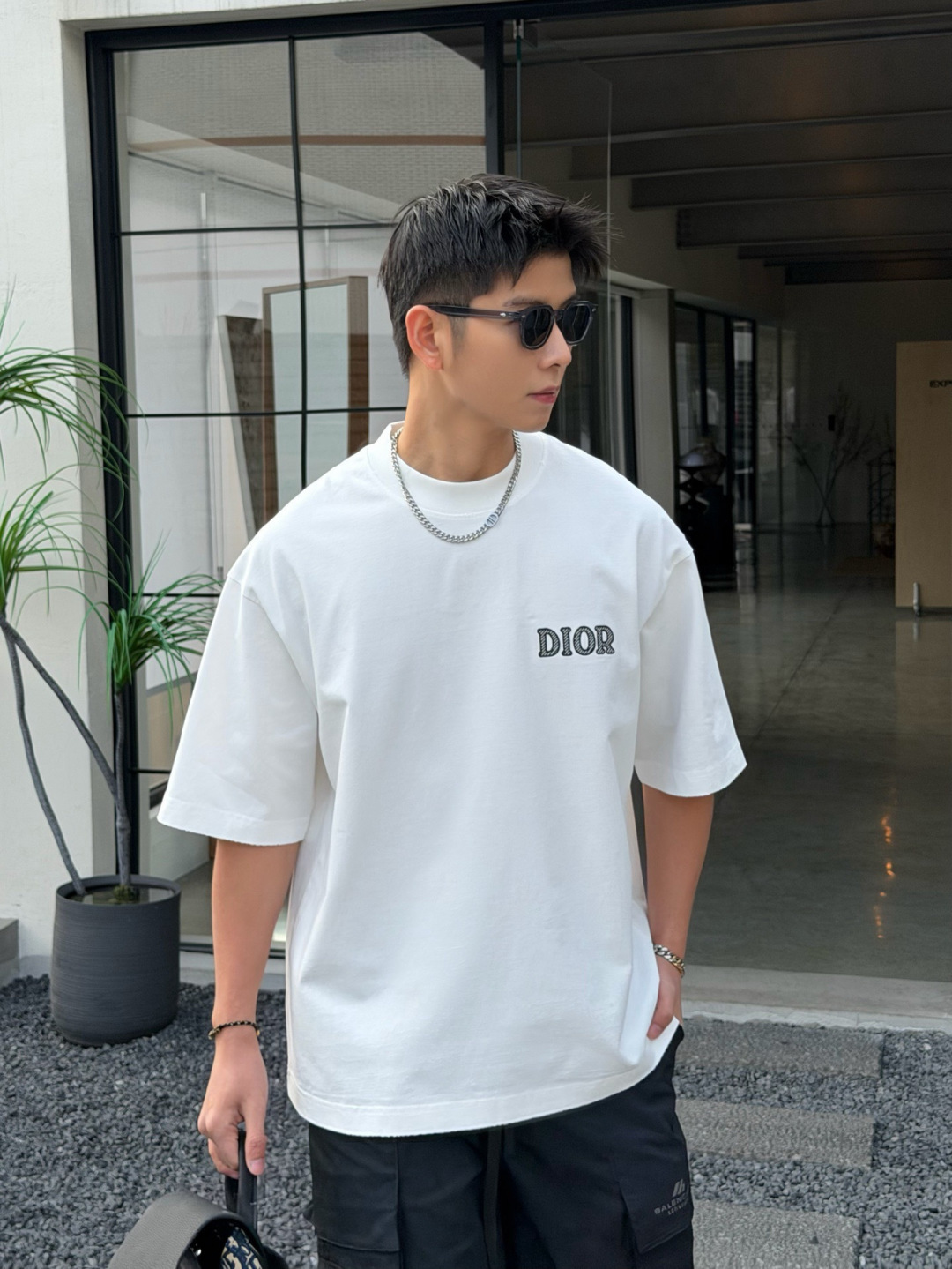 春季新款T恤🔥 颜色：黑，白 码数：S-XL 款号：108