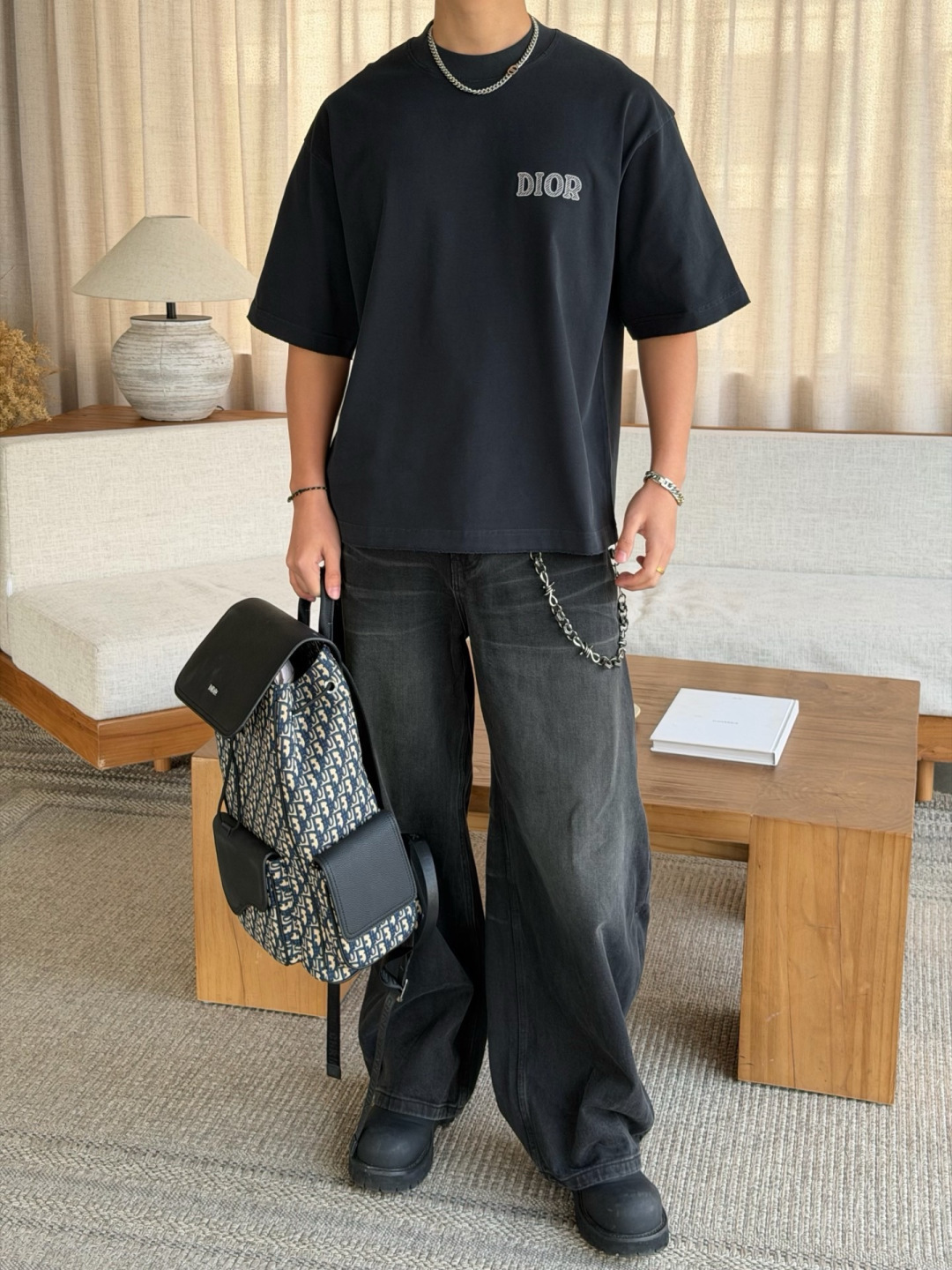 春季新款T恤🔥 颜色：黑，白 码数：S-XL 款号：108
