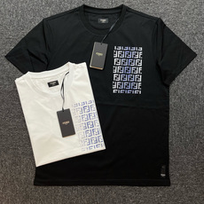 (M-XXXL)FENDI2026春夏新品涂鸦印花短袖T恤;是品牌经典的简约与艺术感结合的代表作,整体设计兼具高级感与日 (M-XXXL)FENDI2026春夏新品涂鸦印花短袖T恤;是品牌经典的简约与艺术感结合的代表作,整体设计兼具高级感与日