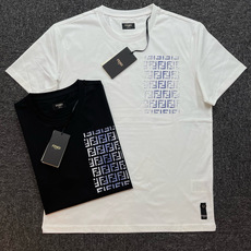 (M-XXXL)FENDI2026春夏新品涂鸦印花短袖T恤;是品牌经典的简约与艺术感结合的代表作,整体设计兼具高级感与日 (M-XXXL)FENDI2026春夏新品涂鸦印花短袖T恤;是品牌经典的简约与艺术感结合的代表作,整体设计兼具高级感与日