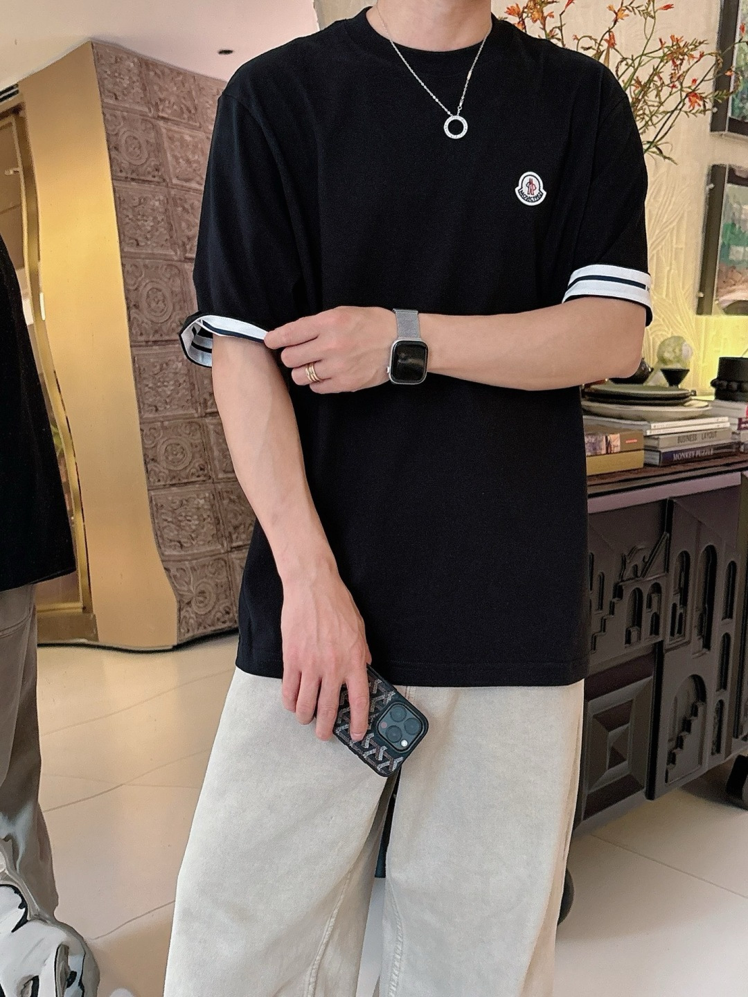 蒙口短袖 黑色白色咖色(m-5XL) 1.采用的是纯棉面料,240克重,面料纹路平整清晰,手感挺括有型,柔软亲肤 2.前 蒙口短袖 黑色白色咖色(m-5XL) 1.采用的是纯棉面料,240克重,面料纹路平整清晰,手感挺括有型,柔软亲肤 2.前