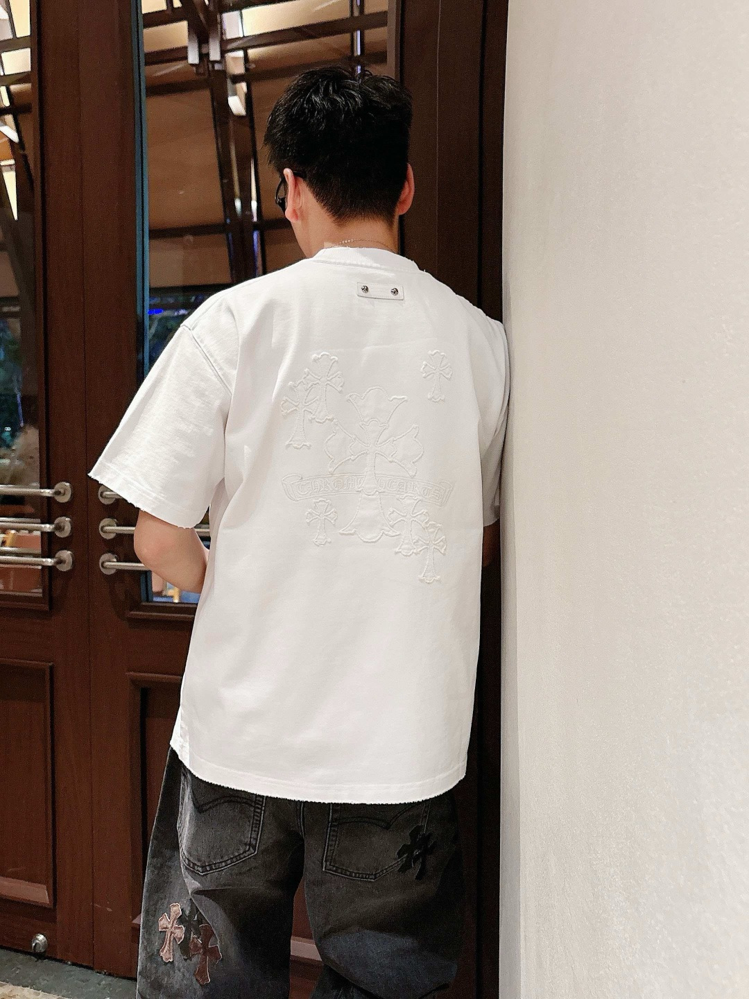 26新款短袖阔版T恤 颜色：黑，白 尺码：M-3XL
