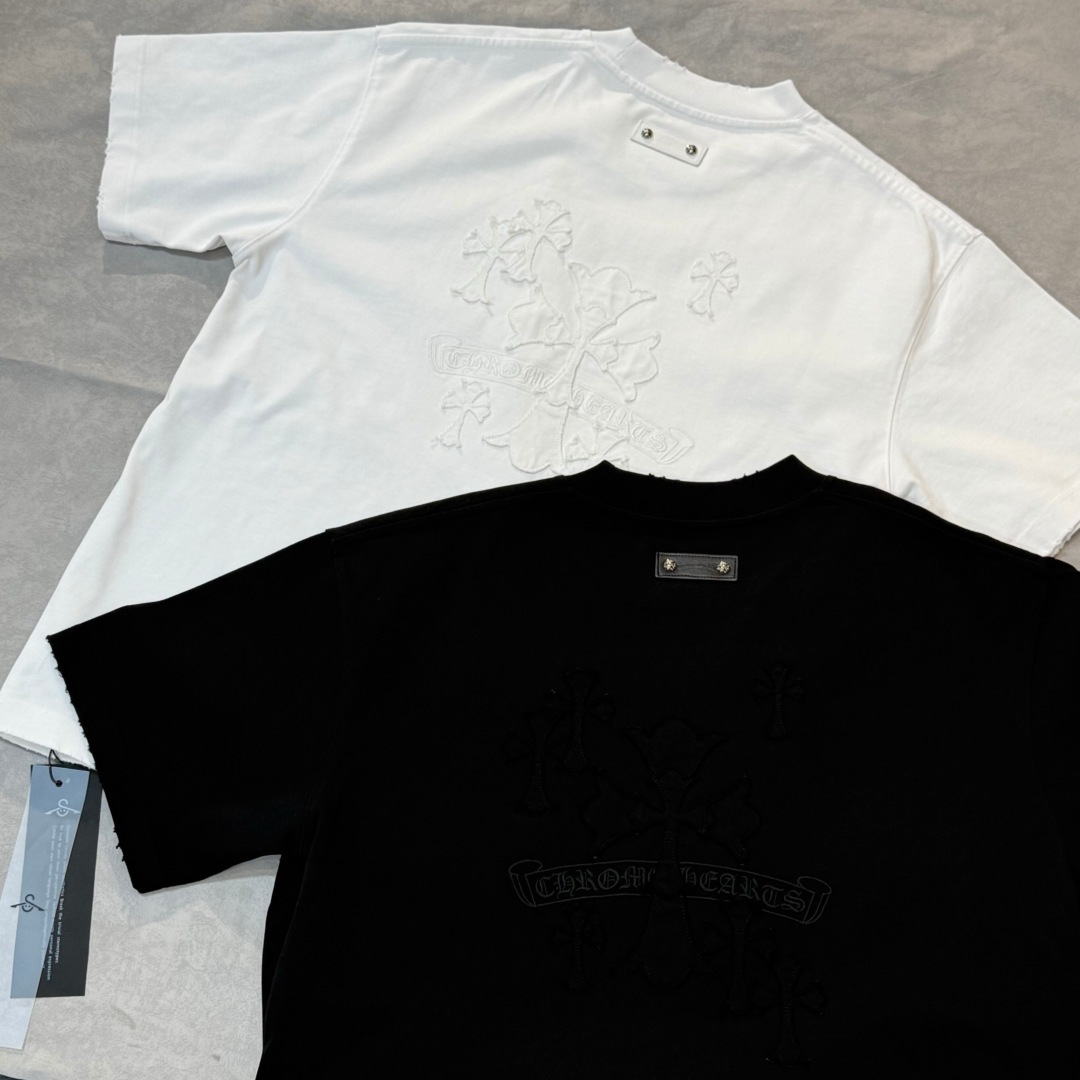 26新款短袖阔版T恤 颜色：黑，白 尺码：M-3XL