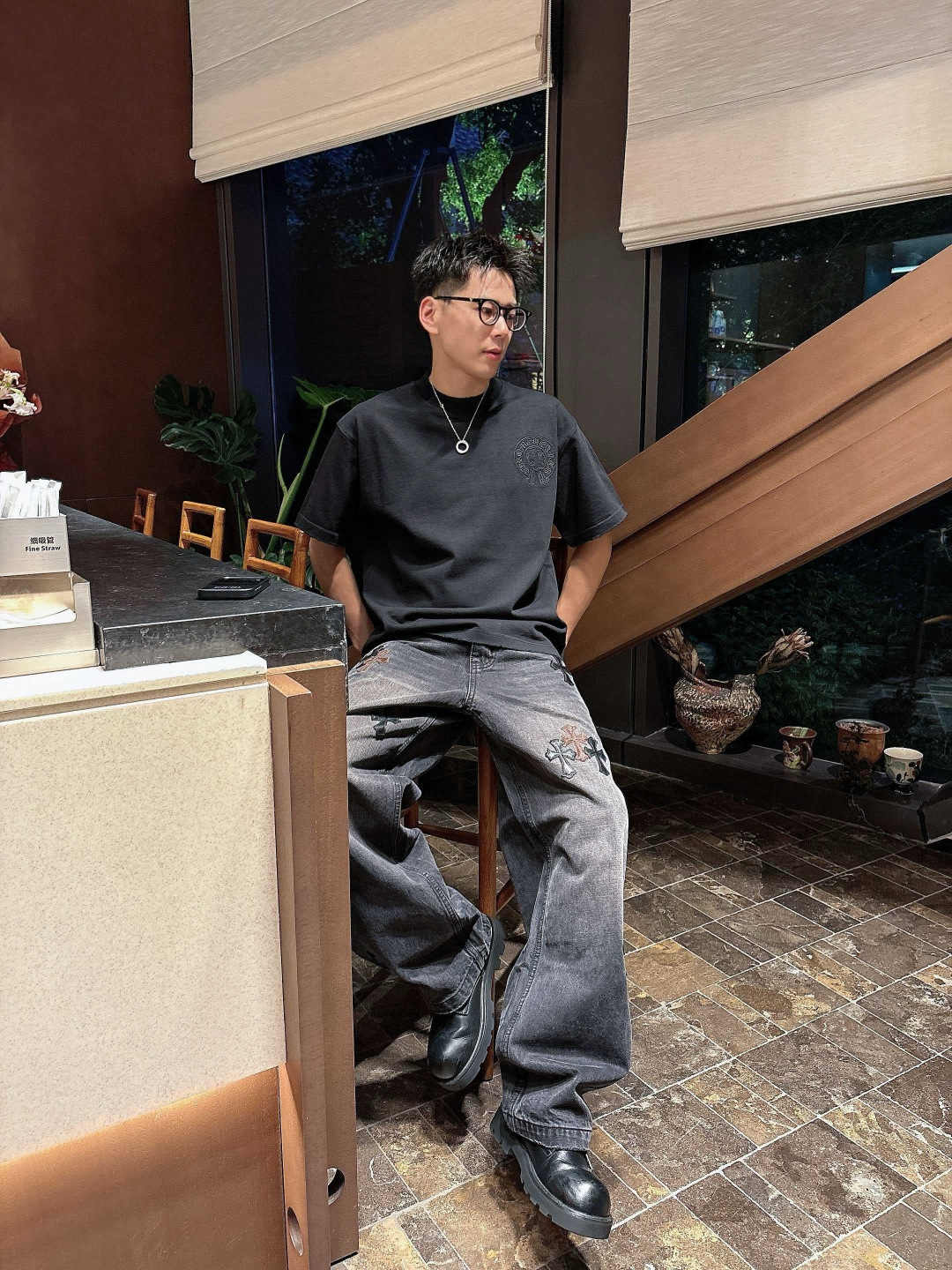 26新款短袖阔版T恤 颜色：黑，白 尺码：M-3XL
