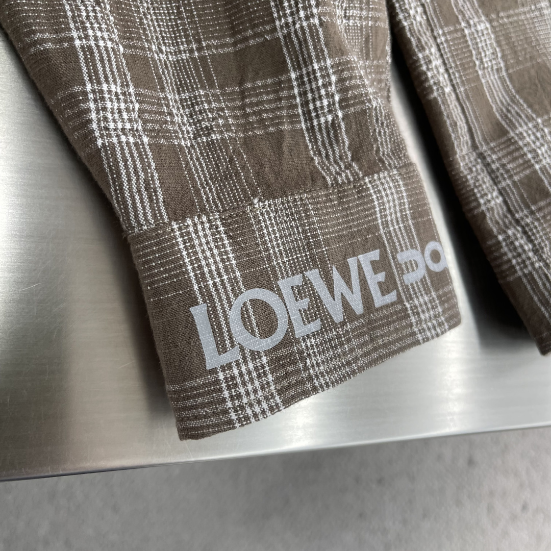 LOEW     26年秋冬新款衬衣外套，高级衬衣格子面料，触感柔软舒适，细腻柔软程度非同一般，领子袖口下摆工艺，非常高