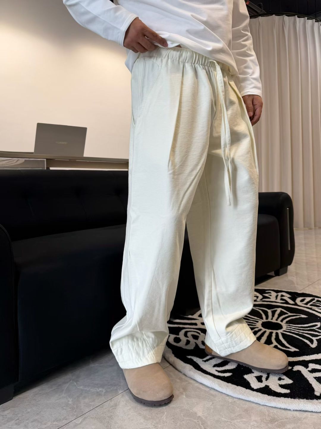 秋季新款休闲裤 弯刀阔腿裤型 M~3xl