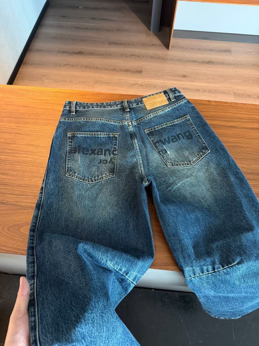 秋季新款牛仔裤 弯刀阔腿裤型 S-XL 