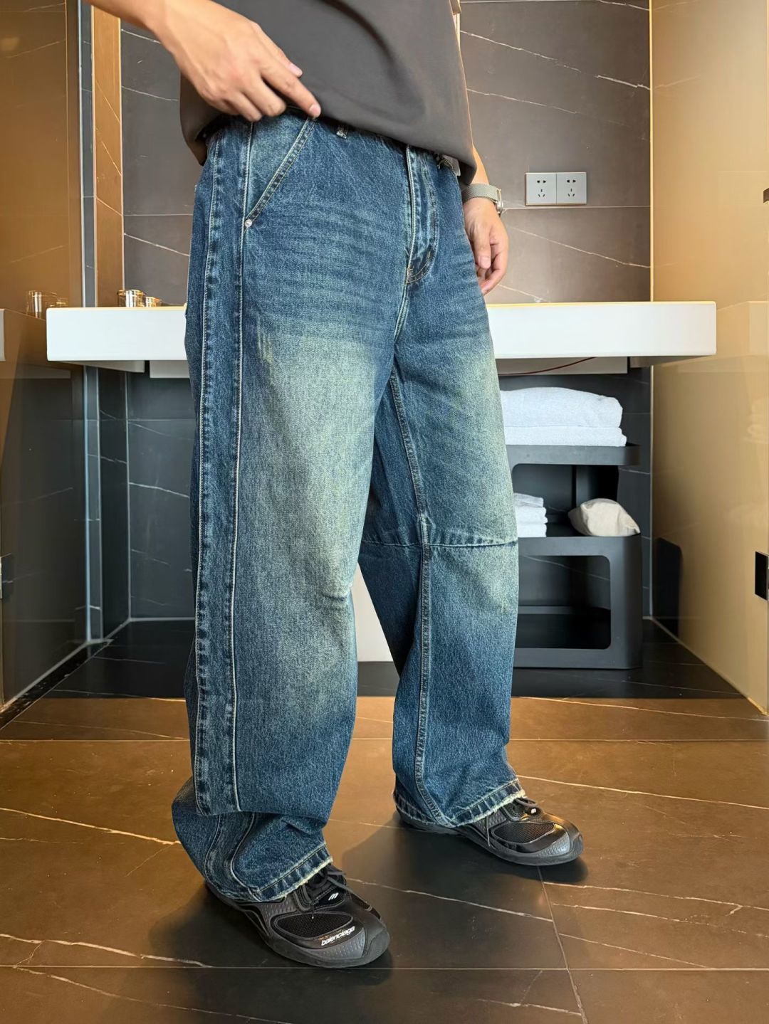 秋季新款牛仔裤 弯刀阔腿裤型 S-XL 