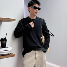 时尚与灵魂碰撞设计 从面料剪裁 细节的处理 相互融合很有想法的H家最新款秋冬长袖T恤打底衫 版型采用微宽松立体剪裁 让 时尚与灵魂碰撞设计 从面料剪裁 细节的处理 相互融合很有想法的H家最新款秋冬长袖T恤打底衫 版型采用微宽松立体剪裁 让