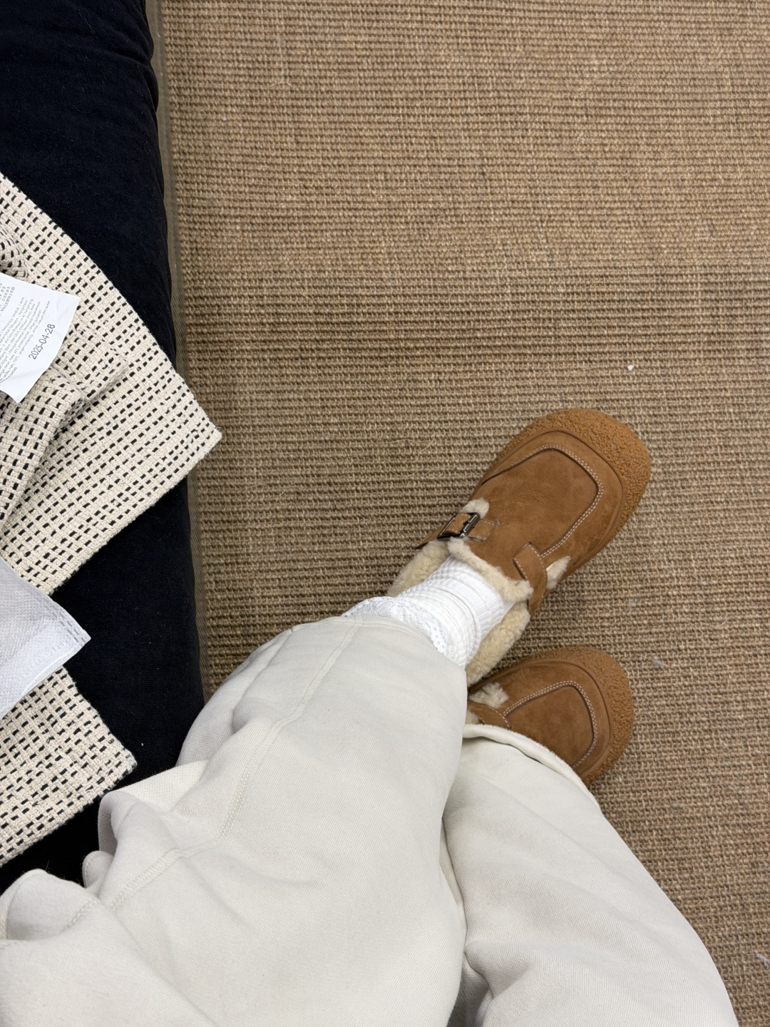 NO:651343,Maroon is a warm and sunny color in winter ~ the Maillard wind is blowing!  , furry shoes19860909栗色是冬日暖阳色系～刮起美拉德风！,毛毛鞋,Women's Shoes