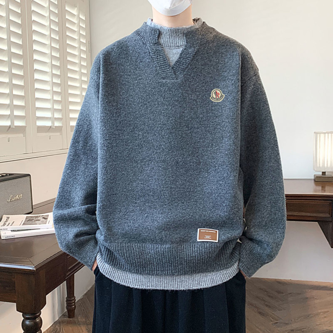 🛒购物价： 上新：p195


2025秋冬季新款蒙口毛衣！2025秋冬最新款！原版购入定制纱线！进口机器做工原版细节做工一致！手感超级舒适，双色齐发！秋冬必备款！男女皆宜！ 

颜色：图片色
尺码：图九