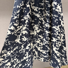 Maxmara 2026年春夏新品真丝印花无袖连衣裙。外贸大厂代加工出品,品质做工绝对一流。购入专柜原版 Maxmara 2026年春夏新品真丝印花无袖连衣裙。外贸大厂代加工出品,品质做工绝对一流。购入专柜原版