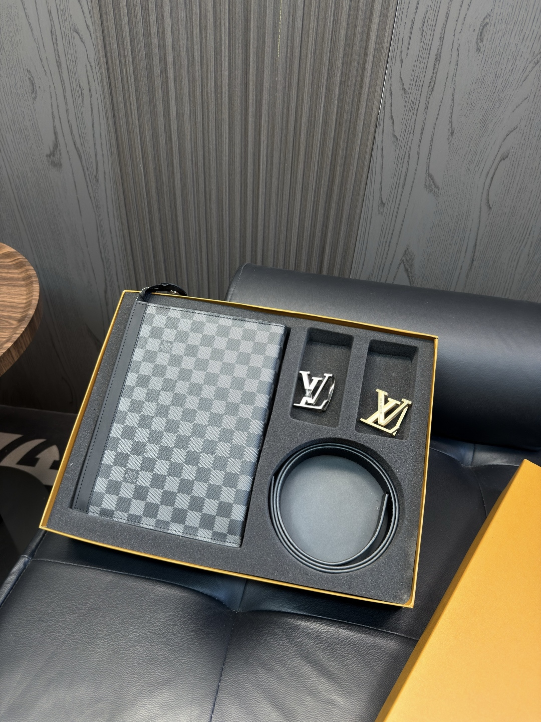 _dkE9smCQNQLwxpDp1MofzZlRa-Q1lBrR1WDqnwQ